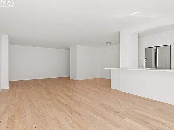 3rd image of 425 E 63rd St APT W5d