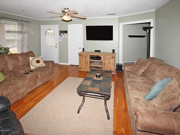 5th image of 3702 Westlawn Ave