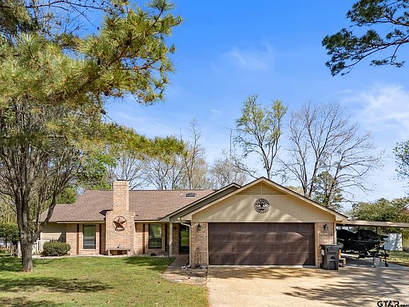2nd image of 109 Old Barn Cir