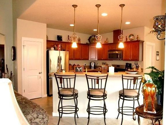 Kitchen/Bar
