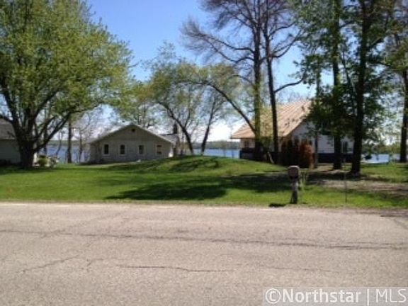 2nd image of 1750 Shoreline Blvd