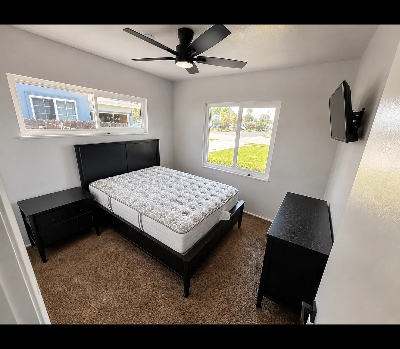 4 bed, 1290 sqft, $1,050 — Photo 2