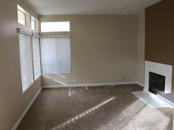 4th image of 2171 Wild Flower Ln #0