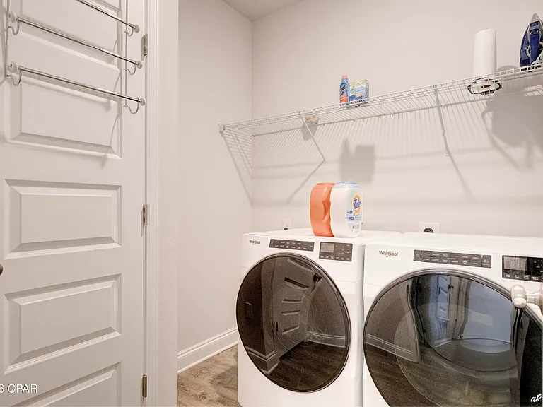 460 Albert Meadow Ln — Photo 25