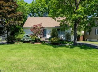 63 Charnwood Rd, New Providence, NJ 07974