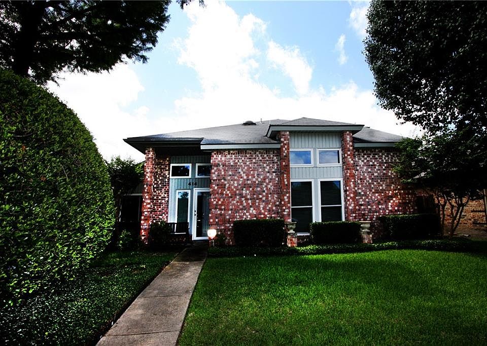 1st image of 414 Wellington Dr