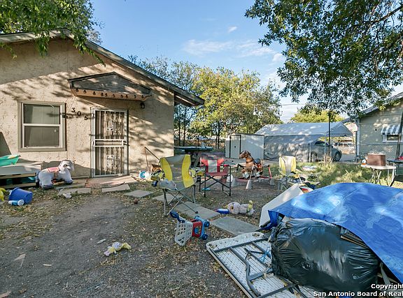 2nd image of 305 Adaes Ave