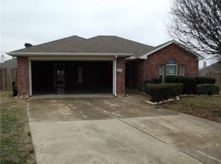 131 Hampton Ct, Rhome, TX 76078