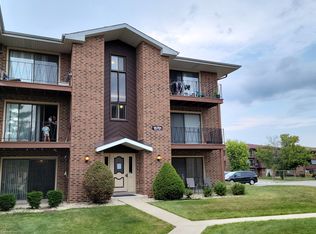 15701 Reynolds Ln #3B-R, Oak Forest, IL 60452