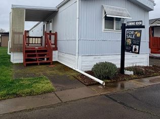 2901 E 2nd St Unit 96, Newberg, OR 97132