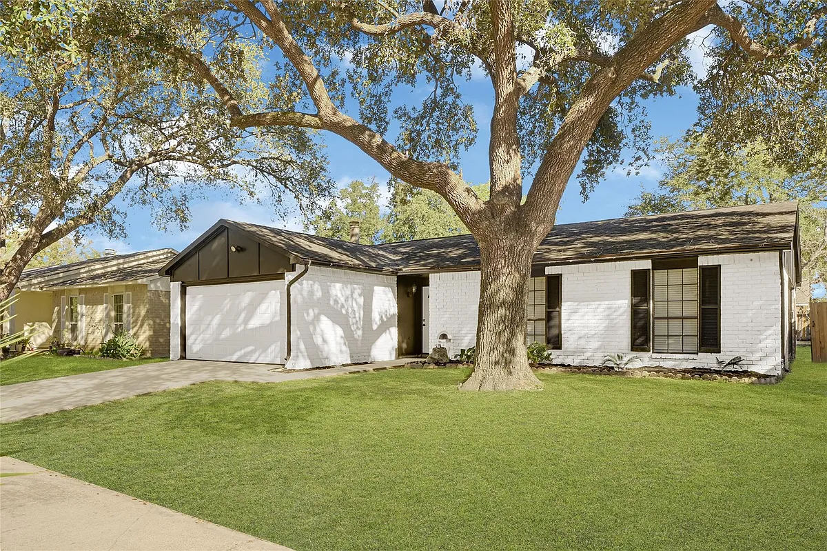 Building Photo - 4350 Kacee Dr