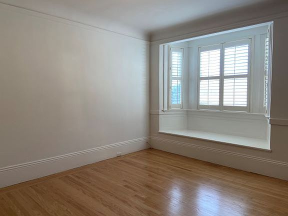 5th image of 427-429-427A Filbert St