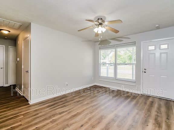 5th image of 4409 Aristocrat Ln