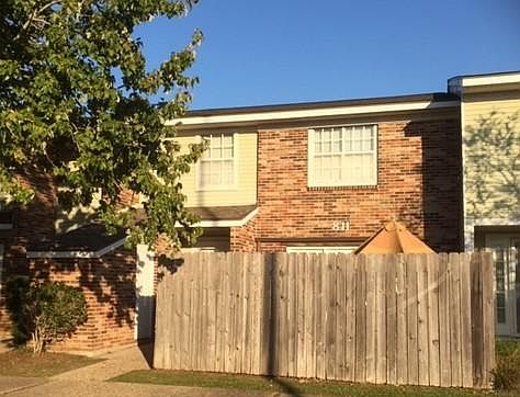 2nd image of 200 Lodge Dr