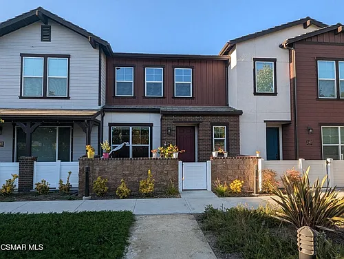 140 Farmhouse Dr Photo 1