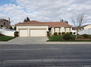 42251 Sunnyslope Dr, Lancaster, CA 93536
