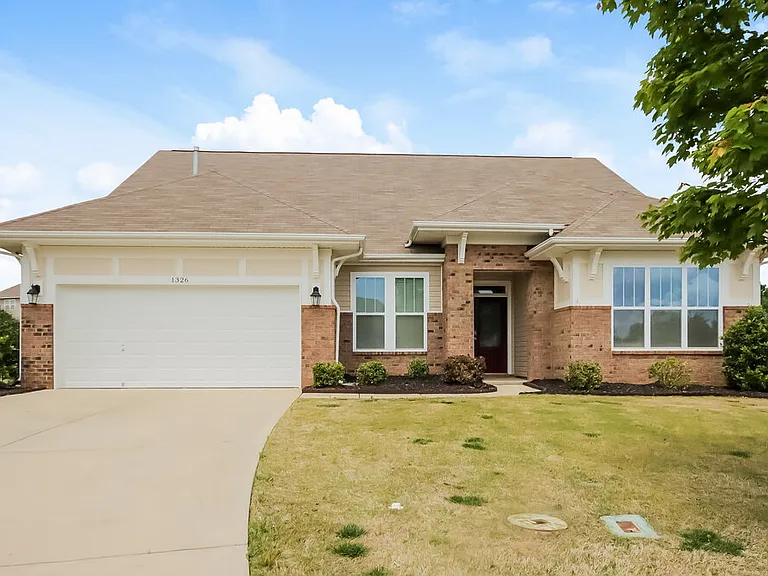 1326 Aurora Ct — Photo 1