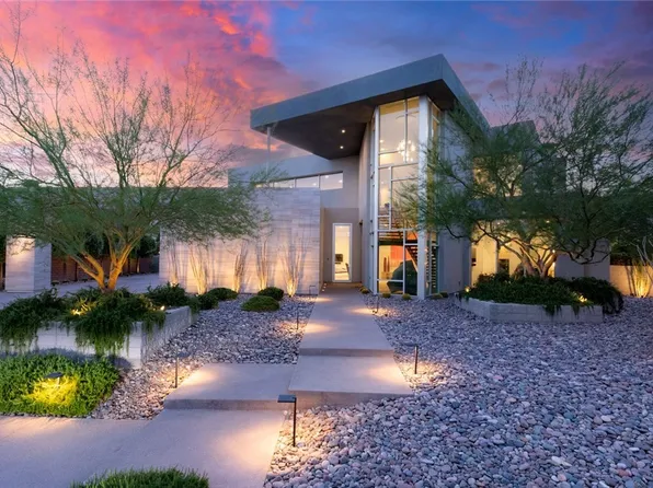 94 Hawk Ridge Dr, Las Vegas, NV 89135