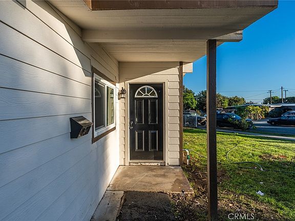 4th image of 2934 Sumner Ave