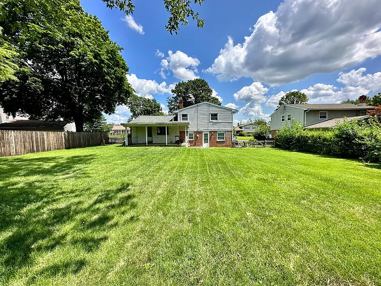 1942 Crooked Oak Dr — Photo 7