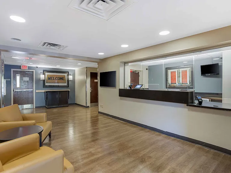 Lobby and Guest Check-in