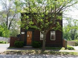 42 High St, Ipswich, MA 01938