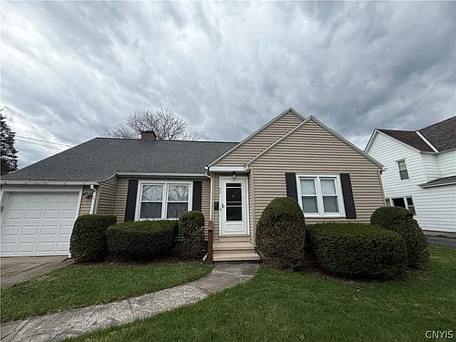 50 New Hartford St Photo 1