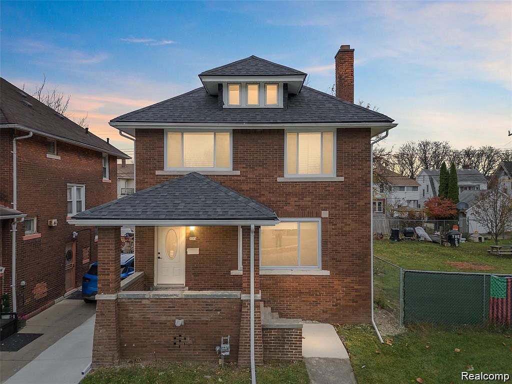 3297 Taylor St, Detroit, MI 48206