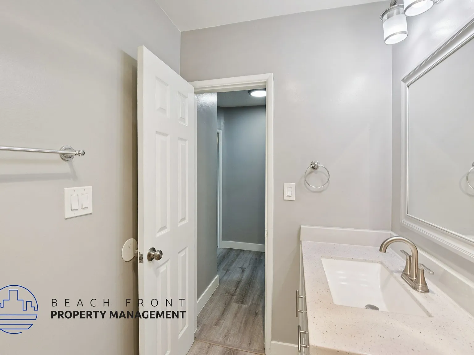 325 S. Almansor — Photo 4