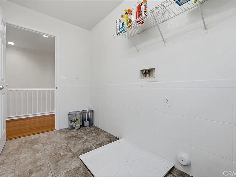 2180 Stonewood St — Photo 38