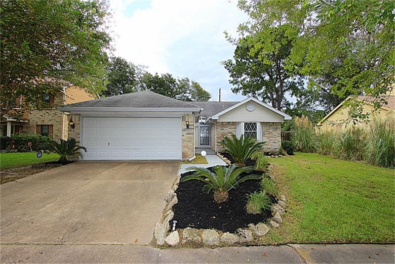 1st image of 19838 Moonriver Dr