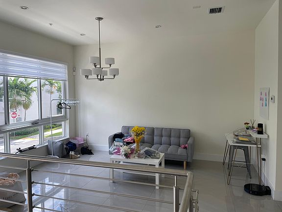 4th image of 6620 NW 105th Ave
