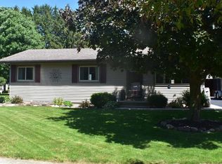 431 Hart Dr, Clinton, WI 53525