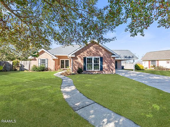3rd image of 2104 Sago Cir