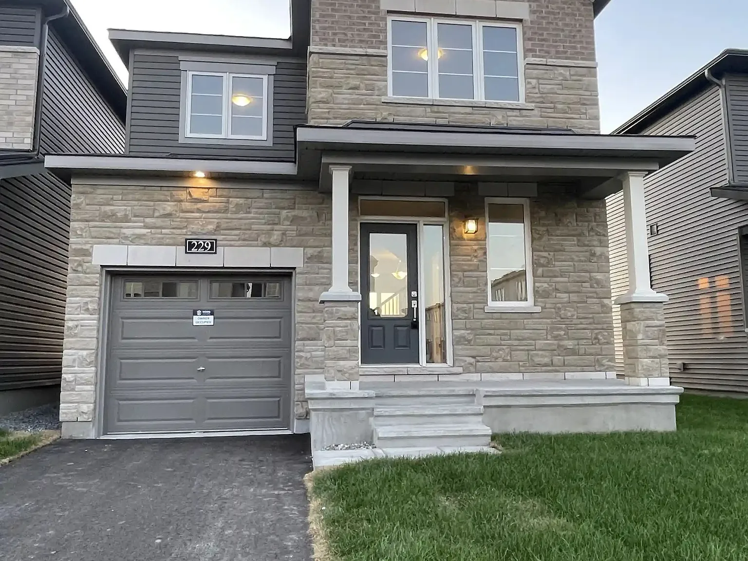 3 bed, $2,700 — Photo 1