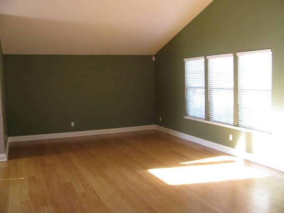 5th image of 3212 Meadowlands Ln