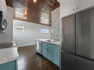 1811 20th St APT 3, Galveston, TX 77550