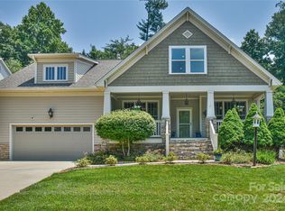 49 White Ash Dr, Asheville, NC 28803