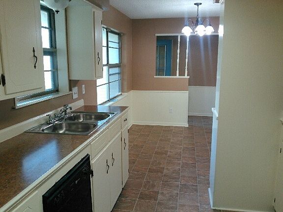 3rd image of 3511 Austin Ave