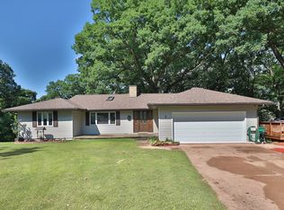 2 Seckel Ct, Bartonville, IL