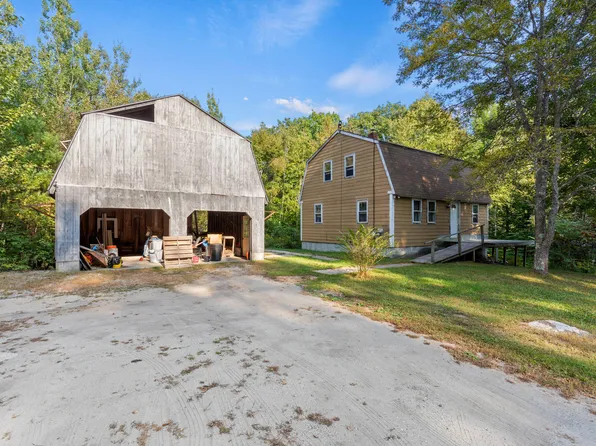 240 North Raymond Road, Gray, ME 04039
