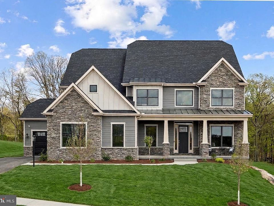 1st image of 520 Newcomen Rd