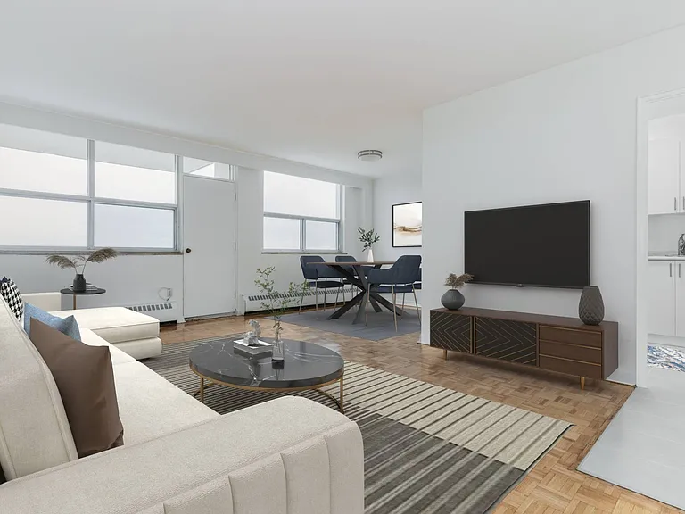 485 Eglinton Ave E — Photo 7