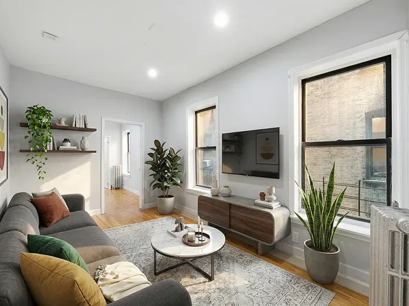 35 Hamilton Place image 1 of 4