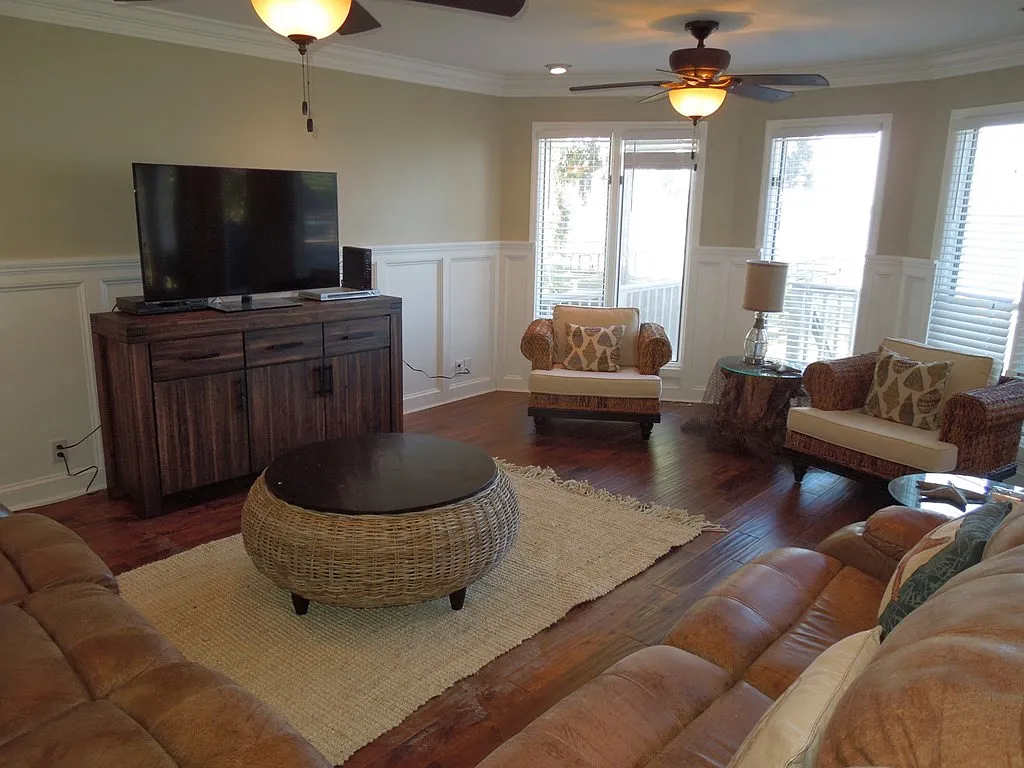 3 bed, 1841 sqft, $5,000 — Photo 4