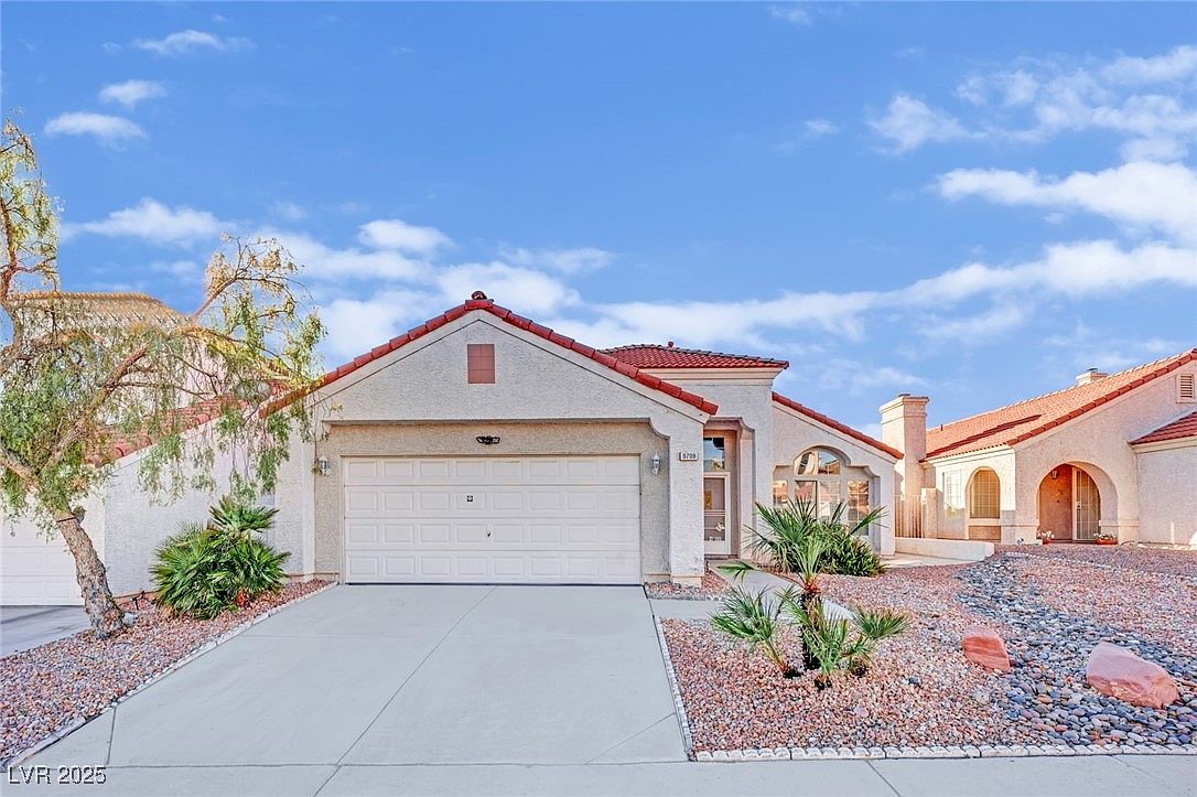 9709 Peacock Hill Cir, Las Vegas, NV 89117 | Zillow