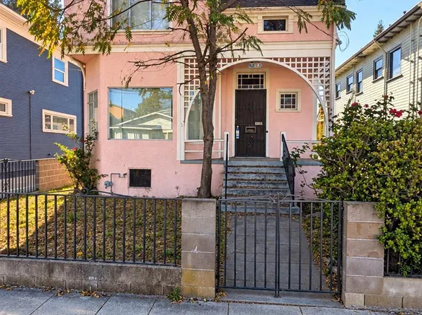 1079 53rd St, Oakland, CA 94608