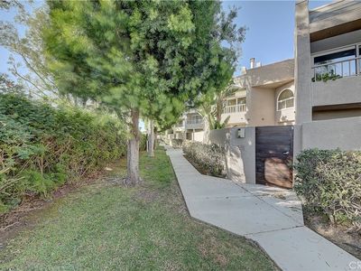 381 Bay View Ter, Costa Mesa, CA, 92627