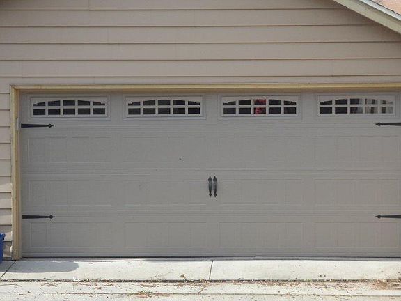 detached garage