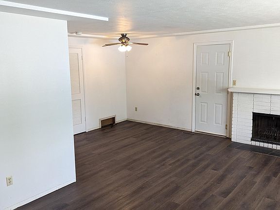 4th image of 9021 N Whitehouse St